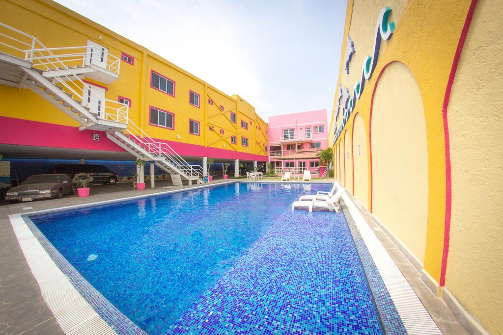 Hotel Los Sauces 오악스테펙 외부 사진
