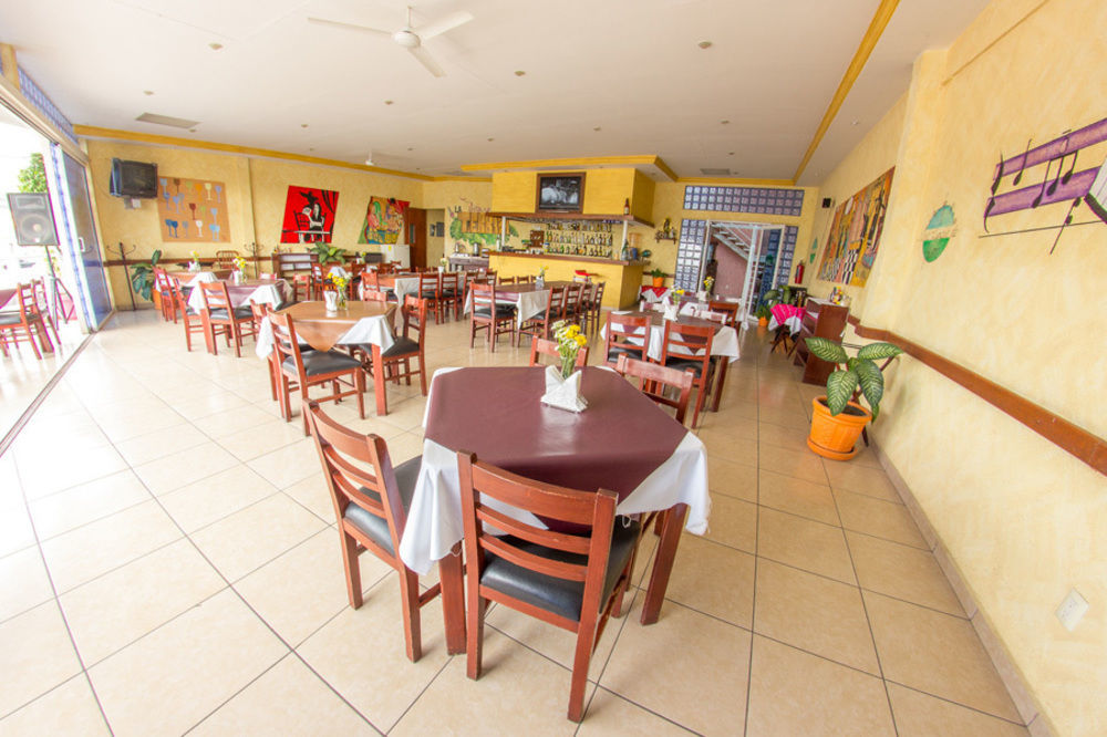 Hotel Los Sauces 오악스테펙 외부 사진